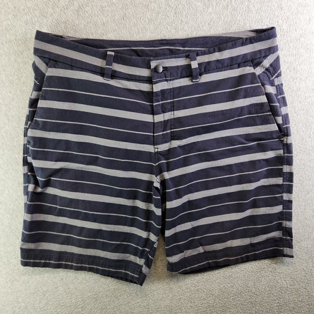 Lululemon Shorts Mens 38 Gray Striped Kahuna Beach Skateboard Hiking Athleisure